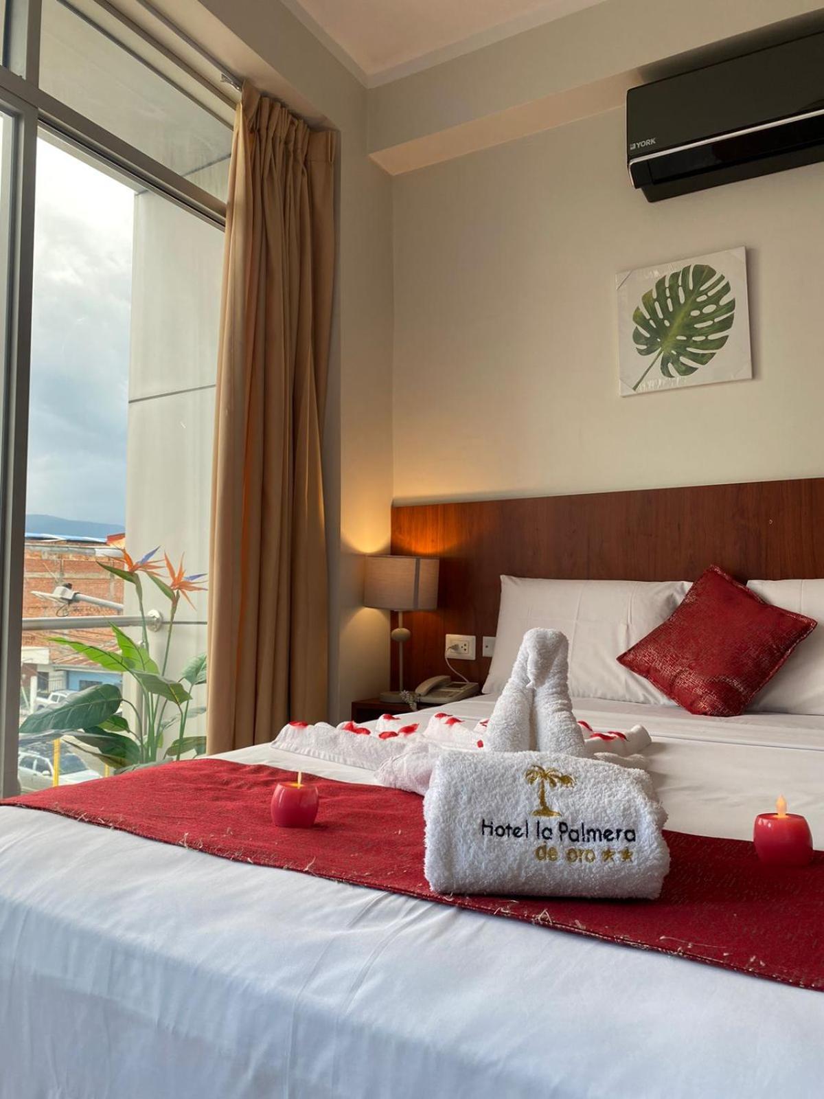 Hotel La Palmera De Oro タラポト エクステリア 写真