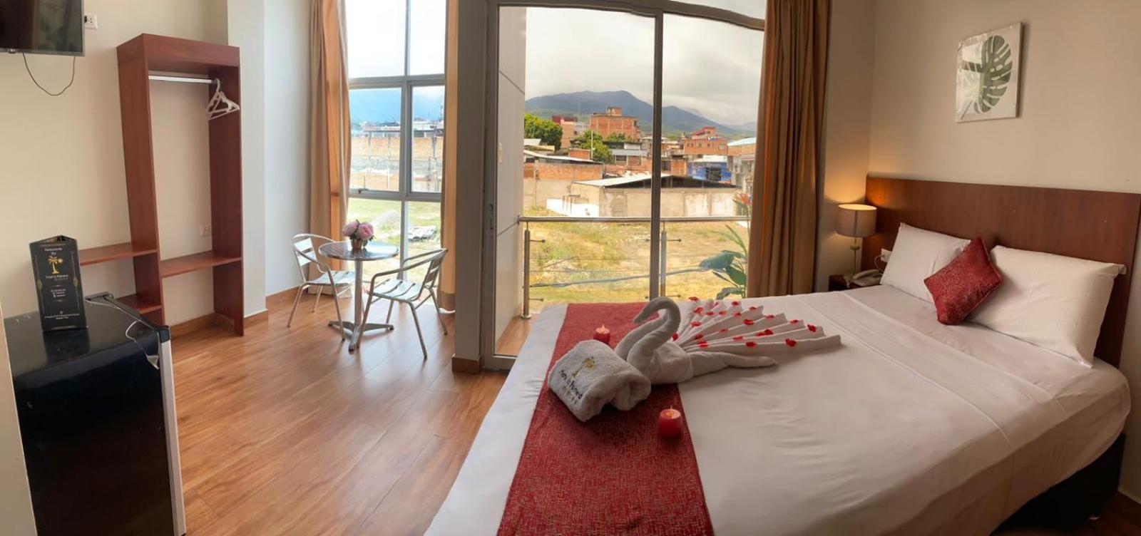 Hotel La Palmera De Oro タラポト エクステリア 写真