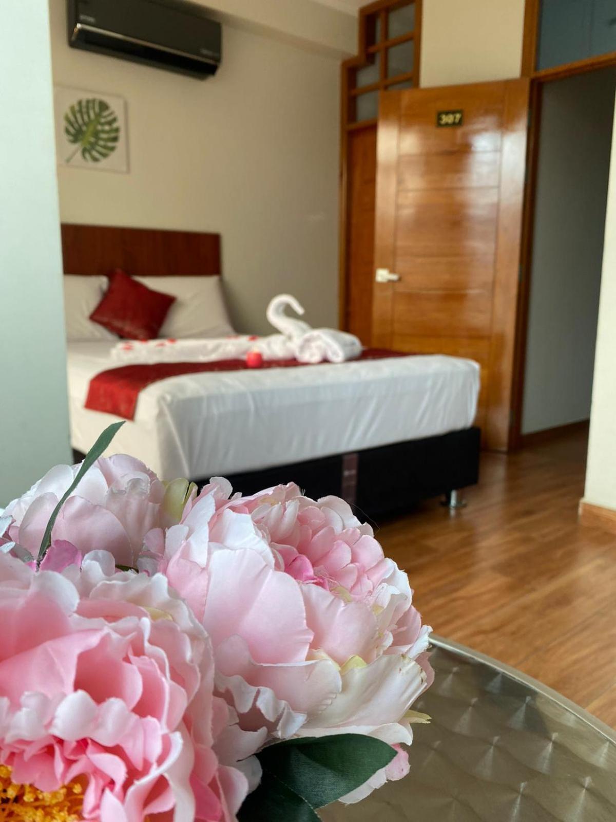 Hotel La Palmera De Oro タラポト エクステリア 写真