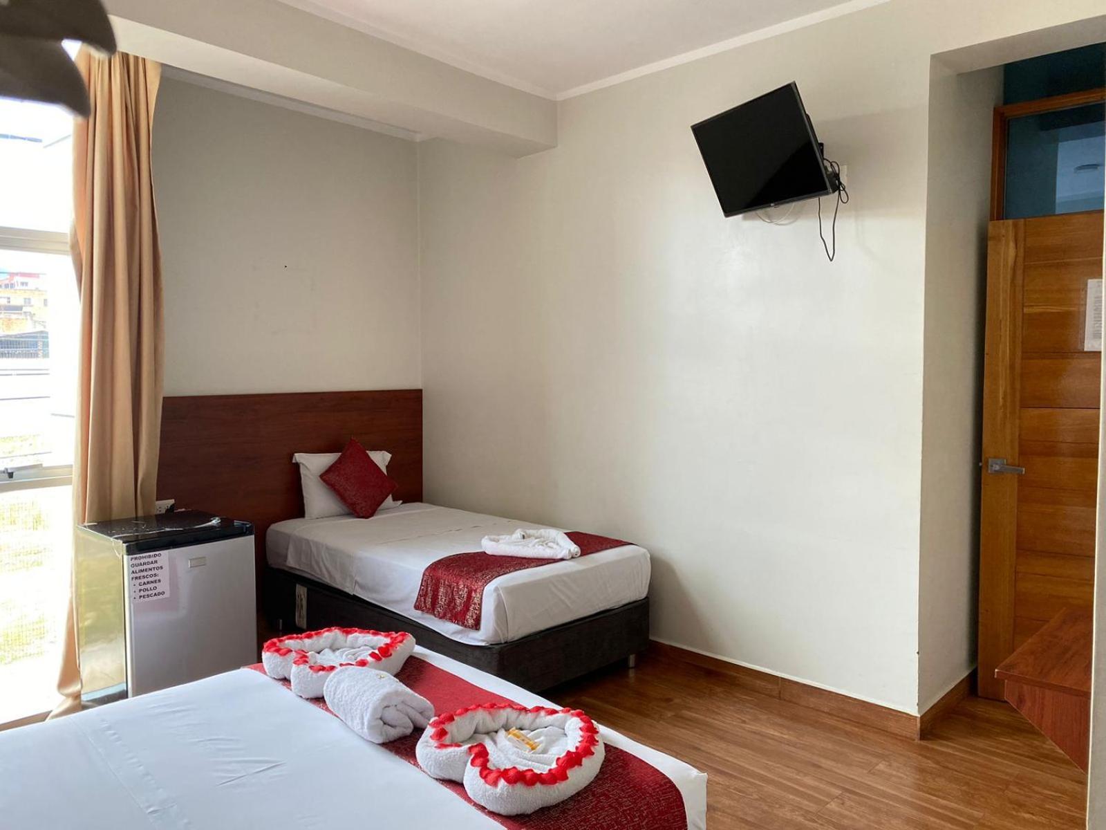 Hotel La Palmera De Oro タラポト エクステリア 写真