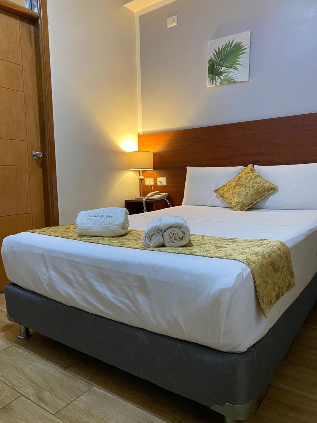 Hotel La Palmera De Oro タラポト エクステリア 写真